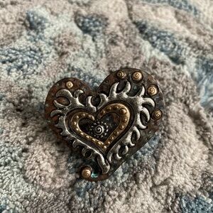 Heart Shaped Stretchable Ring with Intricate Design